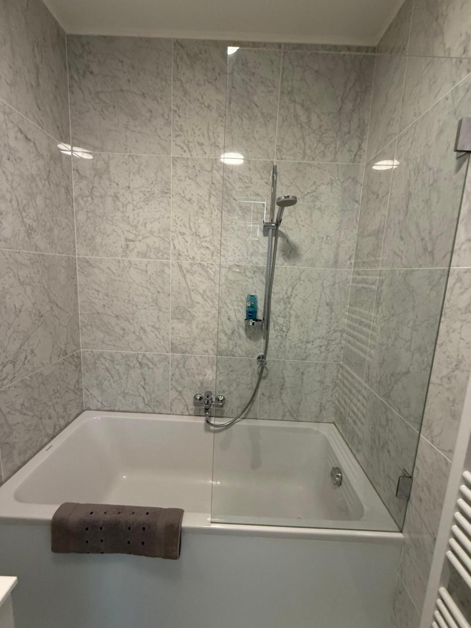 Apartment Number 4 Вена Экстерьер фото