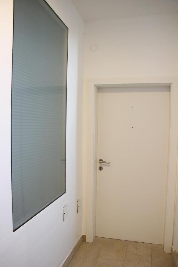 Apartment Number 4 Вена Экстерьер фото